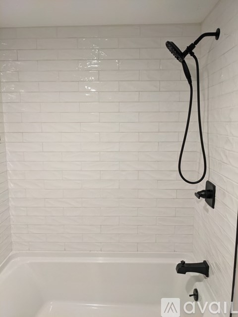 1 Timberwood Drive 2 Beds Apartment for Rent