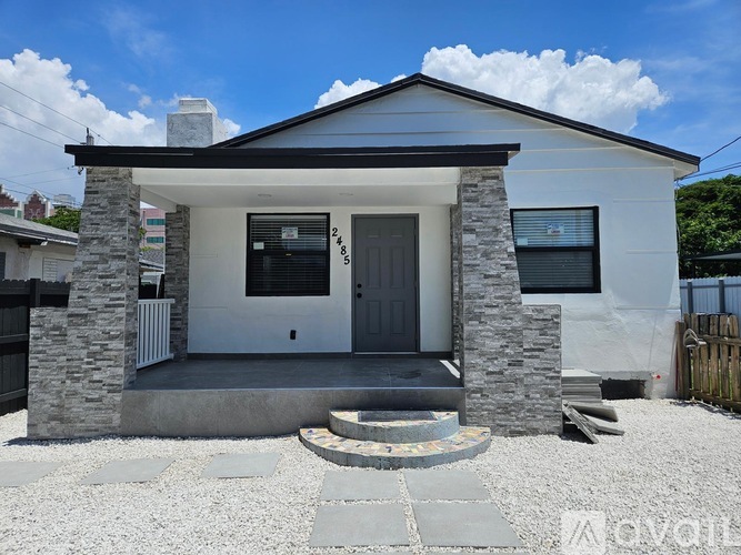 2485 Northwest 61st Street 2 Beds Single Family Home for Rent - Photo gallery 1