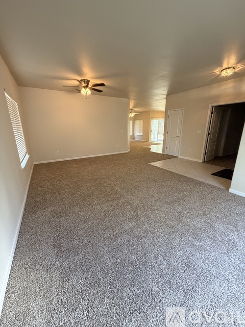 1033 North Karen Avenue 4 Beds Single Family Home for Rent - Photo gallery 5