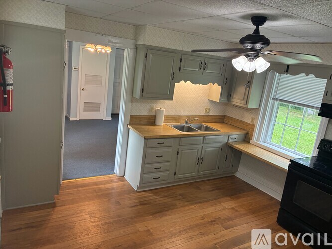 164 South River Street 3 Beds Apartment for Rent - Photo gallery 5