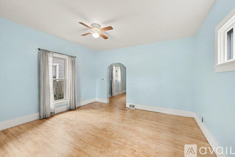 623 West Eighth Street 2 Beds Single Family Home for Rent - Photo gallery 1