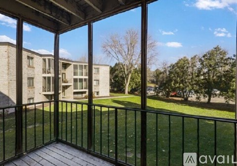 1203 Owens Street North 2 Beds Apartment for Rent