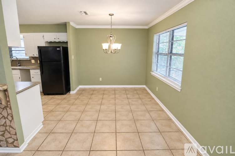 517 E 27th Ave 3 Beds Single Family Home for Rent - Photo gallery 4