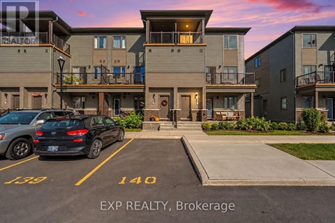 512 LILLIAN FREIMAN PRIVATE 3 Beds Apartment for Rent