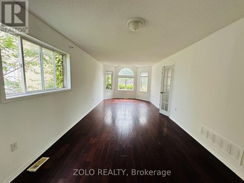 148 CHELTENHAM ROAD 3 Beds Apartment for Rent
