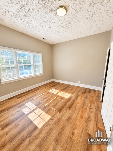1705 1/2 Hale Avenue 3 Beds Apartment for Rent