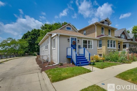927 South Taylor Avenue 2 Beds Apartment for Rent