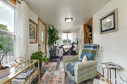927 South Taylor Avenue 2 Beds Apartment for Rent