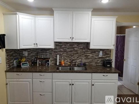 1128 Lexington Avenue 2 Beds Apartment for Rent