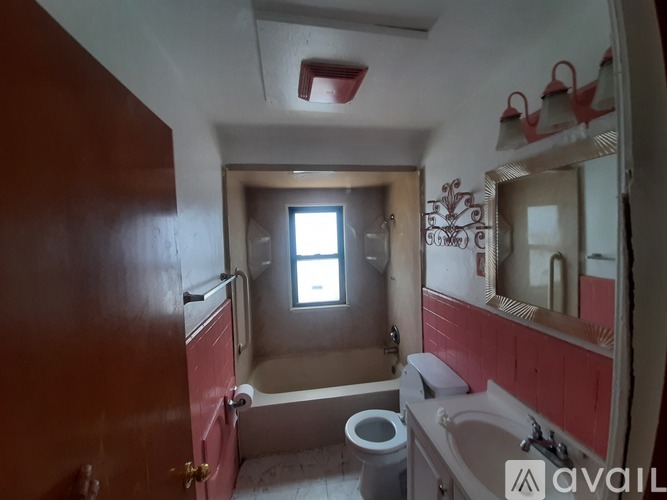 2565 Shirley Avenue 3 Beds Single Family Home for Rent - Photo gallery 4