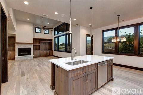 1629 E Abajo Peak Circle 3 Beds Apartment for Rent