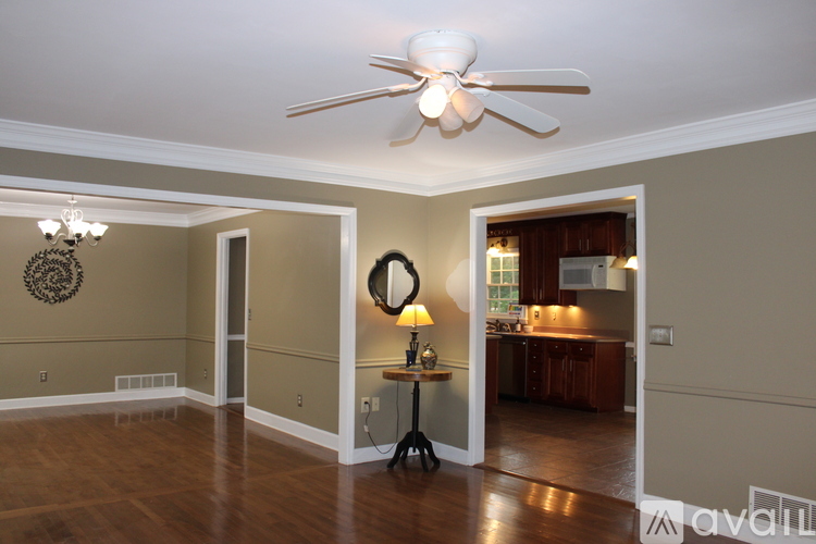 2164 Westbury Court Southwest 4 Beds Single Family Home for Rent - Photo gallery 2