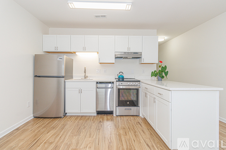 603 Wagon Wheel Road 1 Condo for Rent - Photo gallery 2
