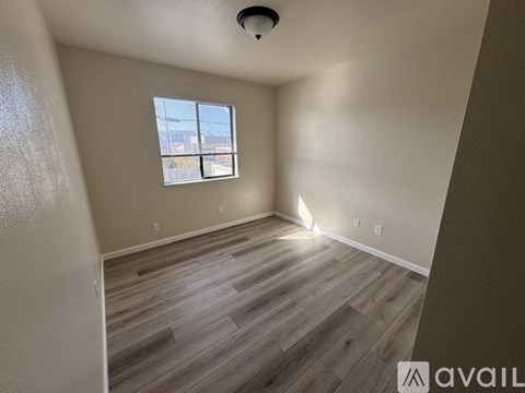 1807 3Rd St 2 Beds Apartment for Rent