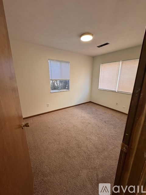 253 E Christine Dr 2 Beds Apartment for Rent