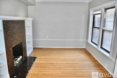 941 East Hyde Park Boulevard 2 Beds Apartment for Rent