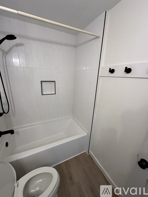 332 20Th Street Northeast 3 Beds Apartment for Rent