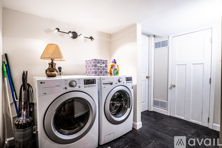 3305 Anderson Avenue 3 Beds Apartment for Rent - Photo gallery 4