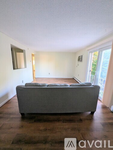 5 Birchwood Pointe 2 Beds Apartment for Rent