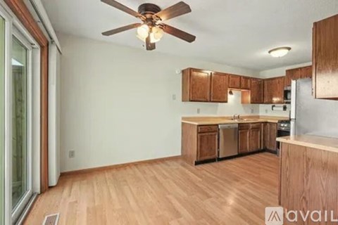 7803 Upper 167Th Street West 3 Beds Apartment for Rent