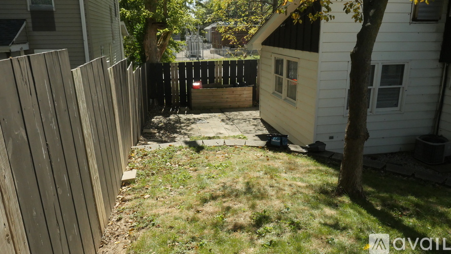 611 Liberty Street 2 Beds Apartment for Rent - Photo gallery 3