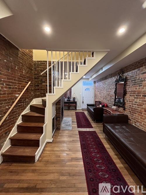 212 Parker Street Northeast 2 Beds Single Family Home for Rent - Photo gallery 2