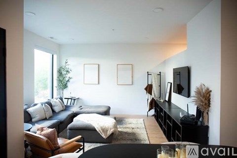 806 Olympic Street 1 Apartment for Rent
