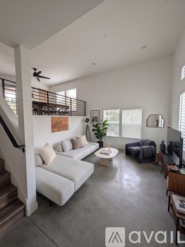 1804 Termino Avenue 2 Beds Apartment for Rent