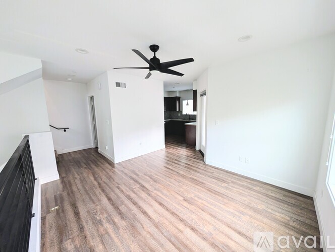1804 Termino Avenue 2 Beds Townhouse for Rent - Photo gallery 4