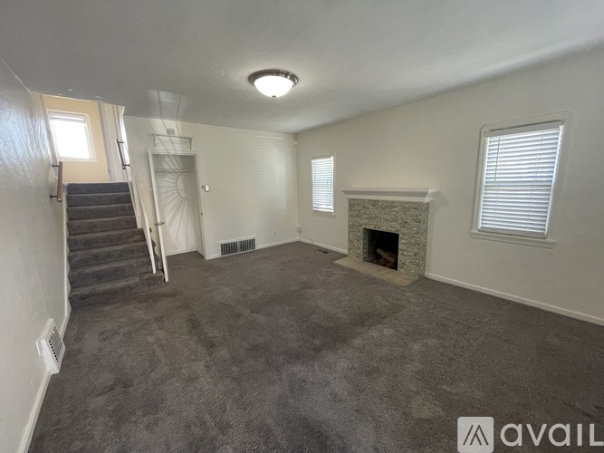 307 Estabrook St 3 Beds Single Family Home for Rent - Photo gallery 4