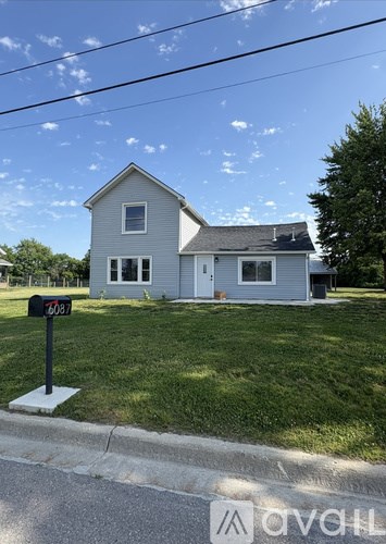 6087 Scofield Rd 3 Beds Apartment for Rent