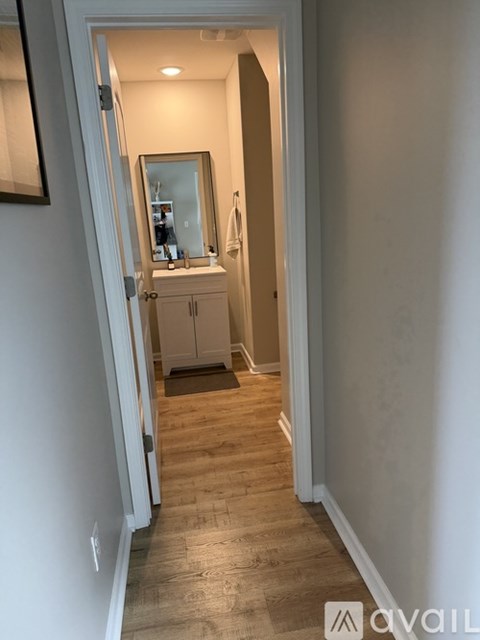 11 South Wandering Lane 3 Beds Apartment for Rent
