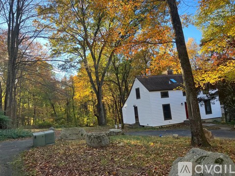 141 Old Redding Road 2 Beds Apartment for Rent