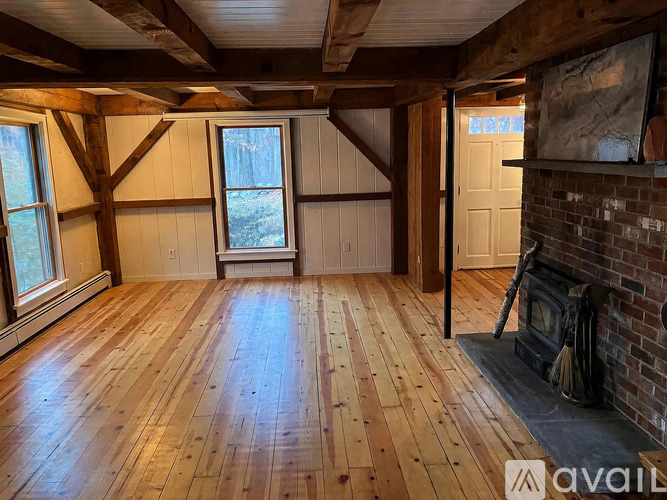 141 Old Redding Road 2 Beds Single Family Home for Rent - Photo gallery 3