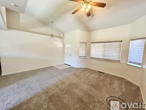 238 Mark St 3 Beds Apartment for Rent