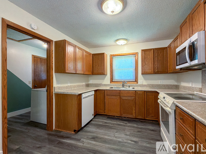 153 5th Ave NE 2 Beds Apartment for Rent - Photo gallery 3