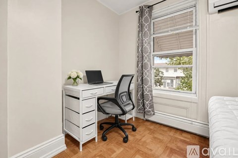 242 Franklin St 5 Beds Apartment for Rent