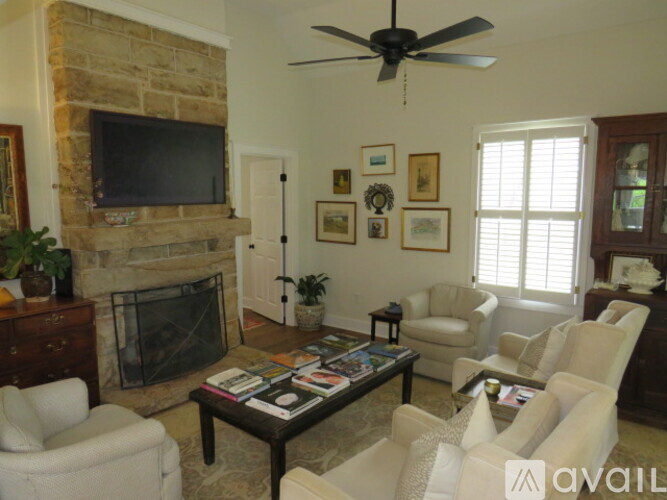 35 Whitt Road 3 Beds Single Family Home for Rent - Photo gallery 1