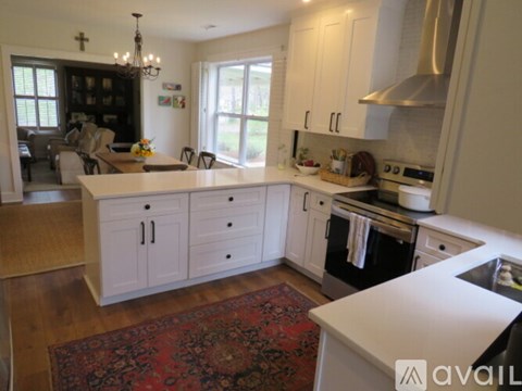 35 Whitt Road 3 Beds Apartment for Rent