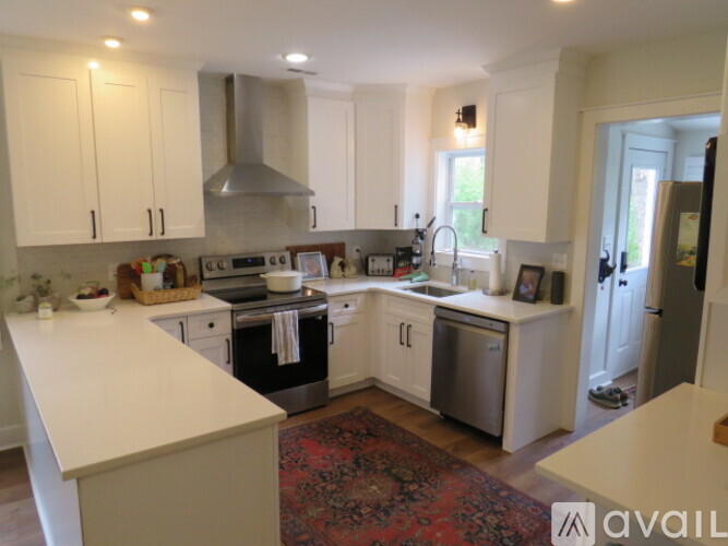 35 Whitt Road 3 Beds Single Family Home for Rent - Photo gallery 4