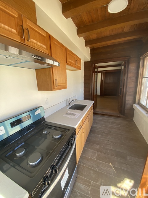 2618 Kenwood Ave Studio Apartment for Rent - Photo gallery 3