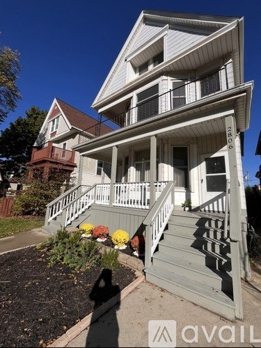 2804 South Logan Avenue 3 Beds Apartment for Rent