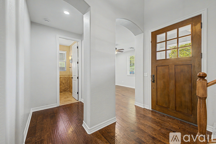 2559 East Penedes Drive 4 Beds Single Family Home for Rent - Photo gallery 2