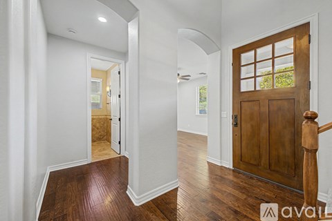 2559 East Penedes Drive 4 Beds Apartment for Rent