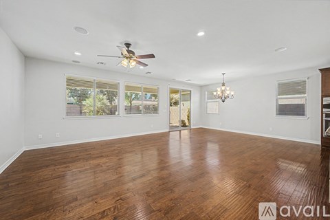 2559 East Penedes Drive 4 Beds Apartment for Rent
