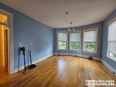 1516 Commonwealth Ave 4 Beds Apartment for Rent