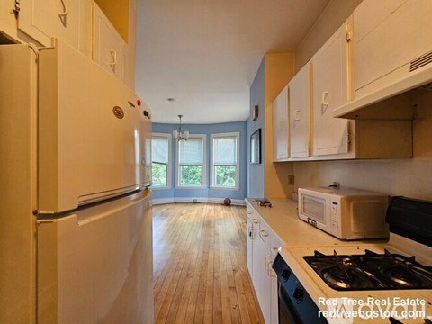 1516 Commonwealth Ave 4 Beds Apartment for Rent