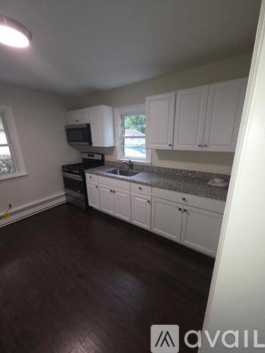 1005 Swarthmore Ave 4 Beds Single Family Home for Rent - Photo gallery 4