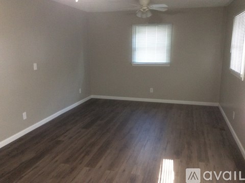 203 Sunset Drive 3 Beds Apartment for Rent