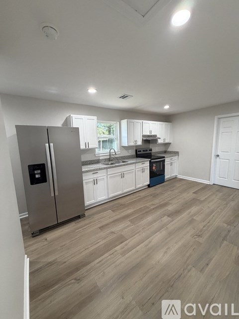 108 Macklyn St 3 Beds Apartment for Rent